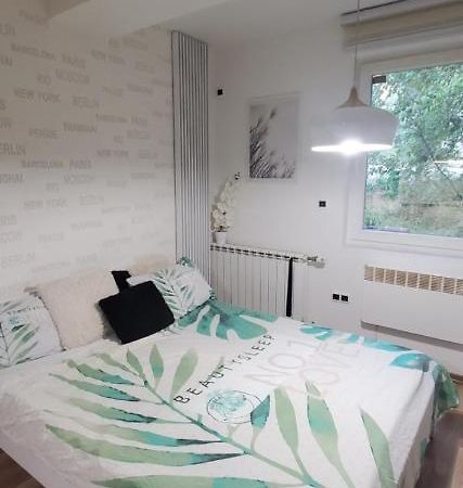 Sleep And Drive Suites Saraievo Exterior foto
